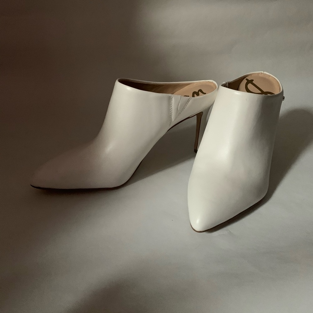 White leather Sam Edelman mules